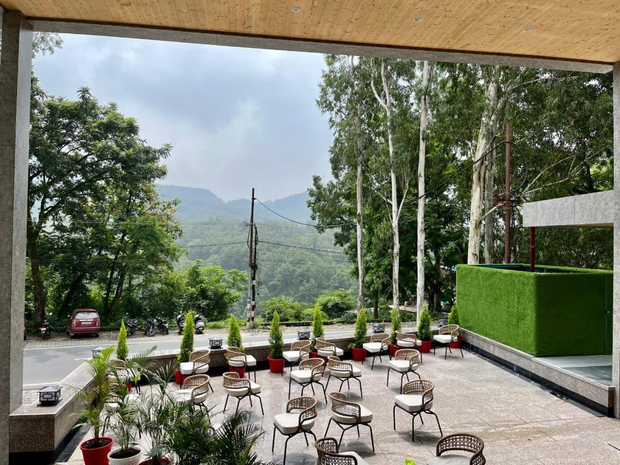 The Prominence Mussoorie Road Dehradun 호텔 외부 사진