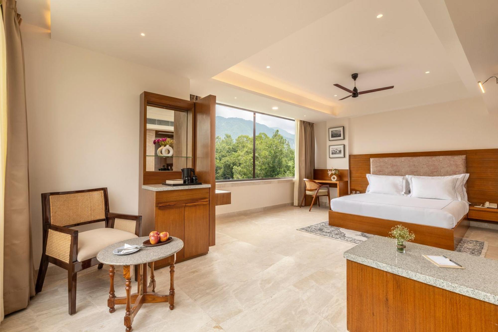 The Prominence Mussoorie Road Dehradun 호텔 외부 사진
