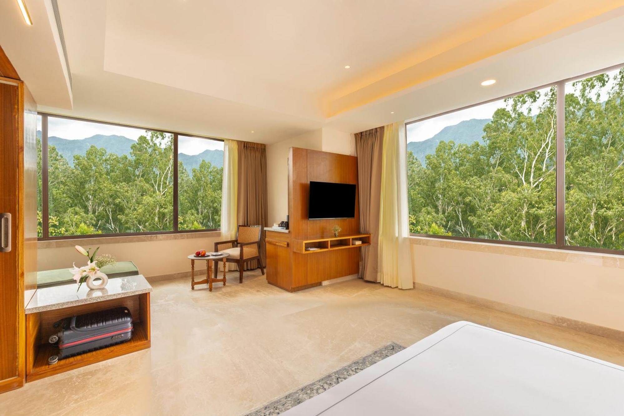 The Prominence Mussoorie Road Dehradun 호텔 외부 사진